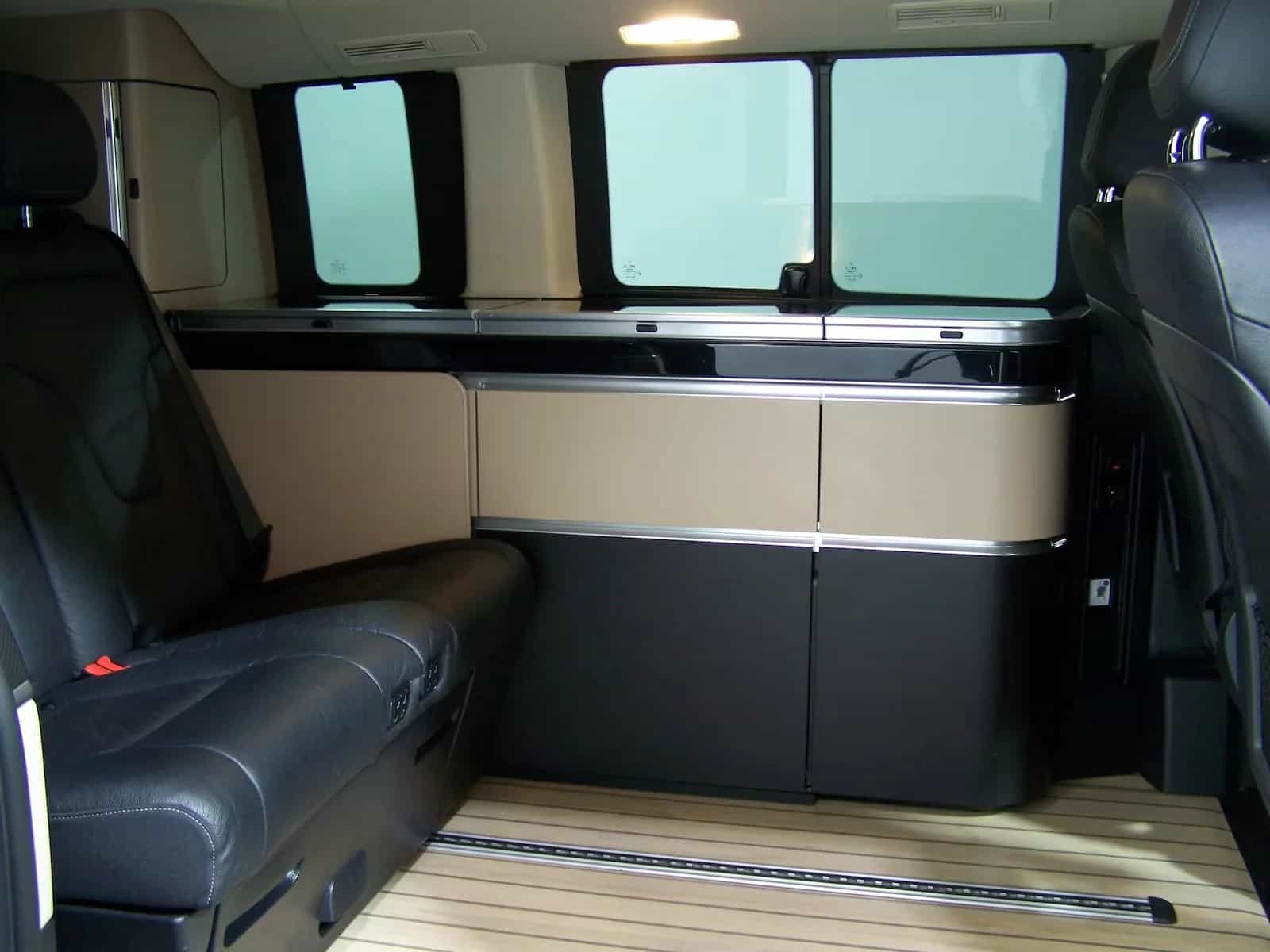 Mercedes-Benz V-Class 300 08/2021-photo-8