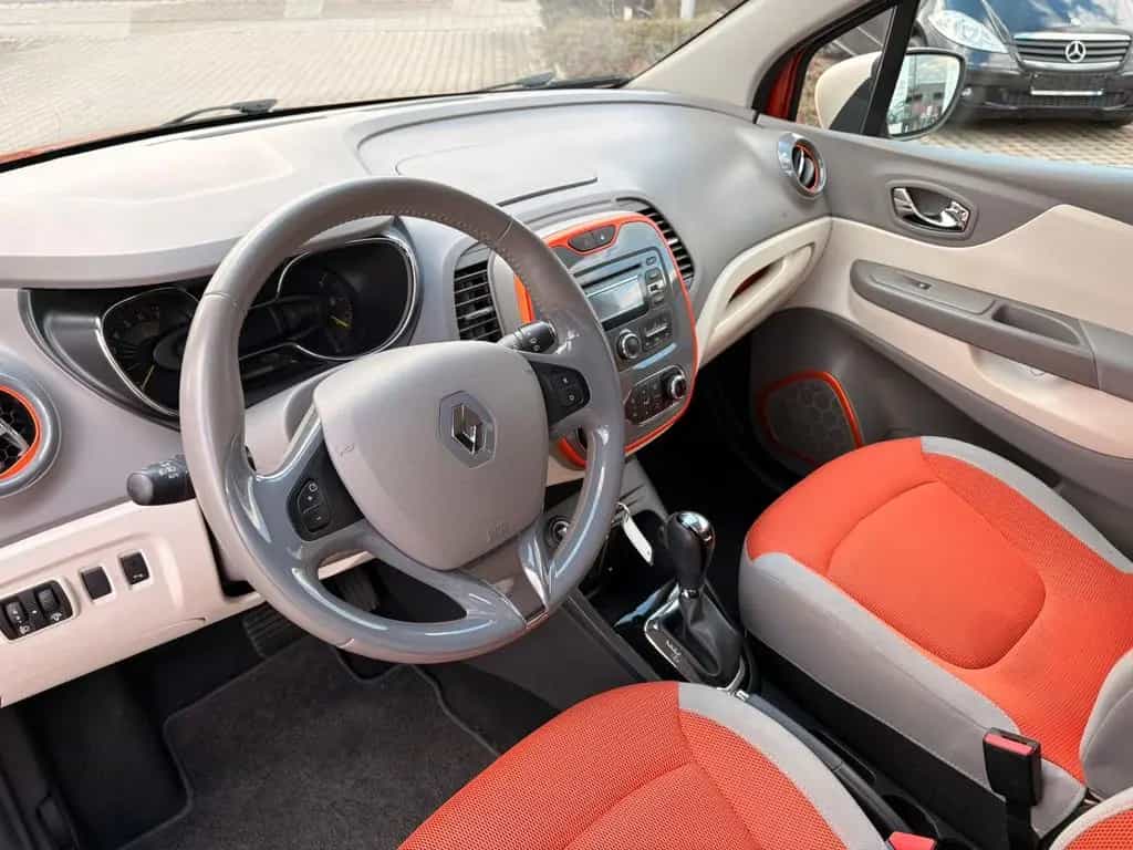 Renault Captur Dynamique 09/2016-photo-13