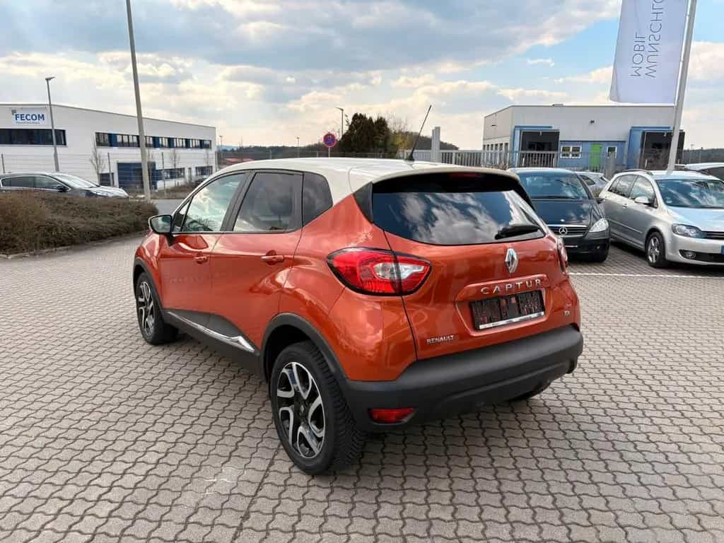 Renault Captur Dynamique 09/2016-photo-6