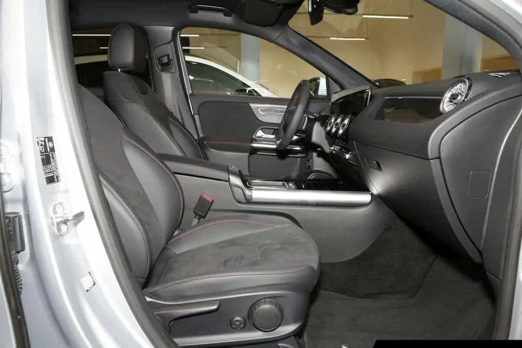 Mercedes-Benz GLA 200 AMG Line Kamera/Navi/Totw./LED/el Heckkl 07/2025-photo-5