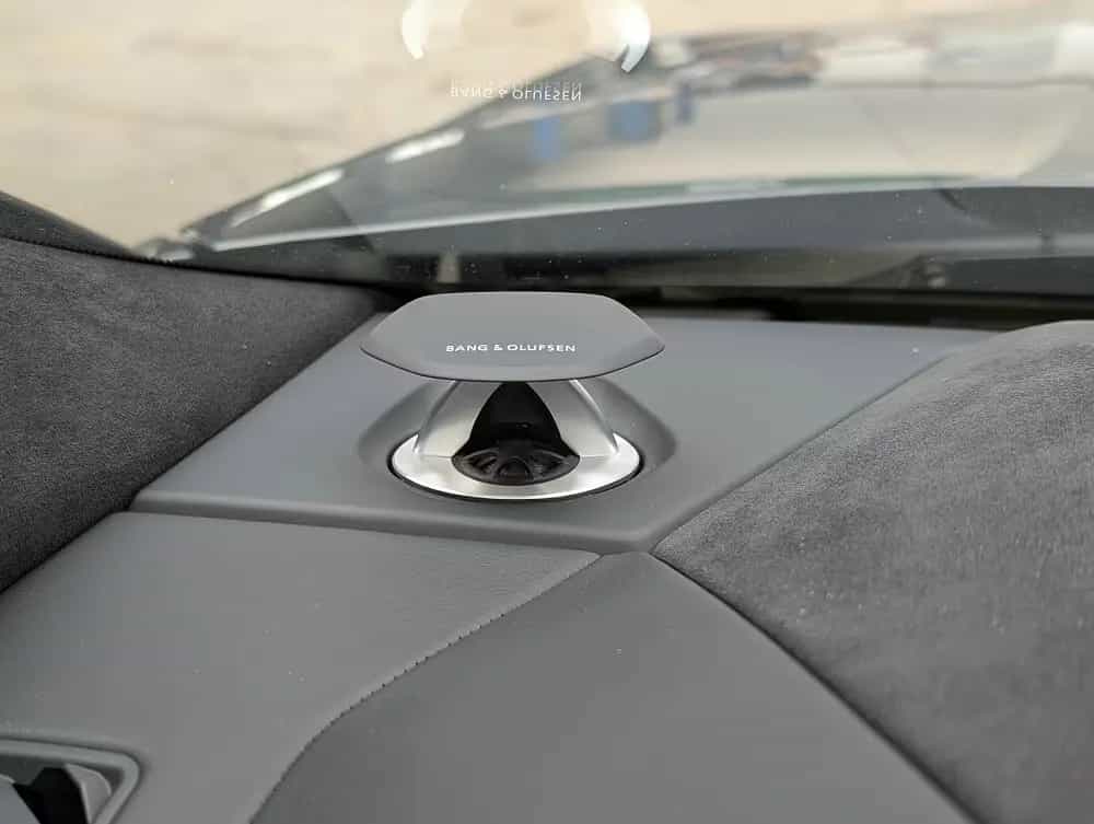 Lamborghini Urus 4.0 V8 CERAMIC PANO B&O HUD ACC MATRIX 03/2020-photo-9