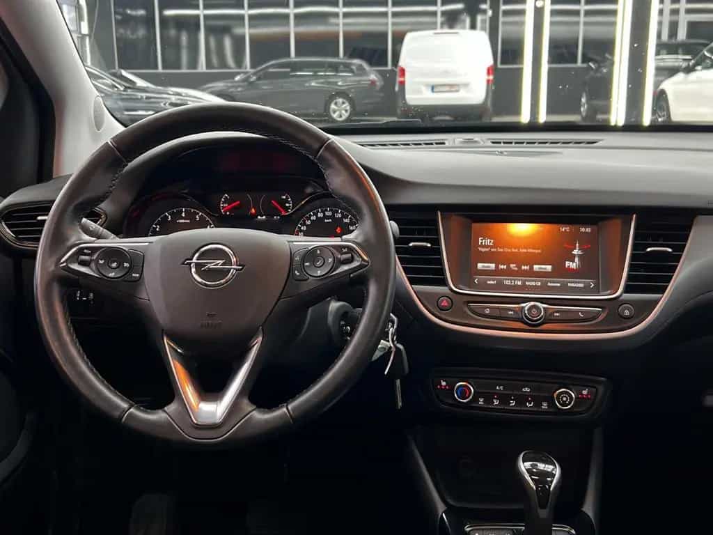 Opel Crossland X 1.2 PANO-AHK-SHZ-AUT.-MFL-TEMPOMAT 06/2019-photo-24