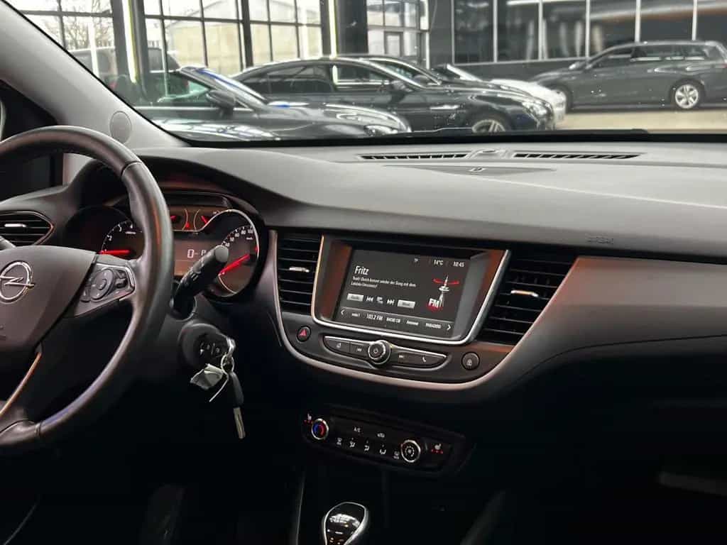 Opel Crossland X 1.2 PANO-AHK-SHZ-AUT.-MFL-TEMPOMAT 06/2019-photo-25