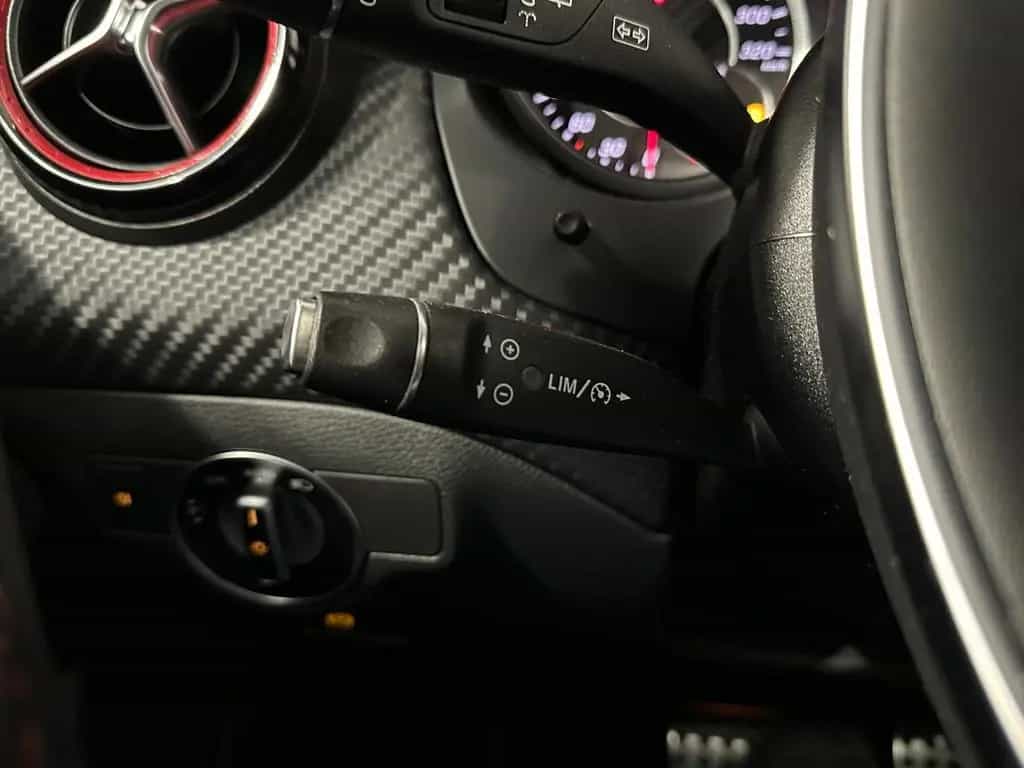 Mercedes-Benz A 45 AMG 4Ma.*NIGHT*LED-PANO-R.KAM-TEMPO-SHZ-19" 05/2017-photo-29