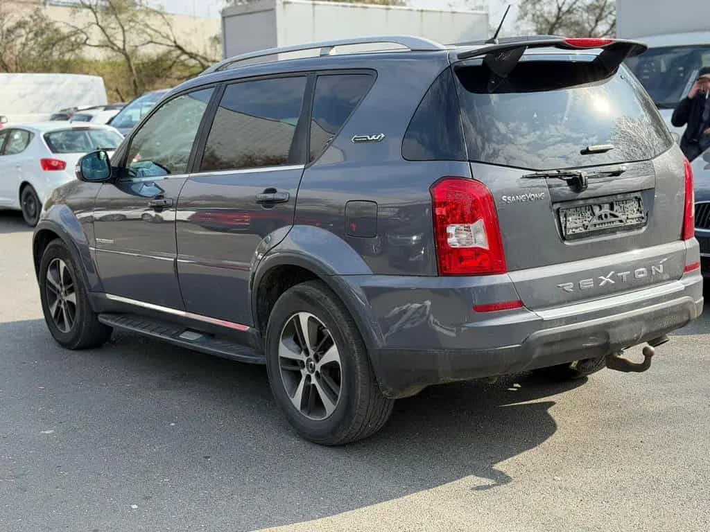 Ssangyong Rexton 2.2 Diesel e-XDi 220 Quartz 4WD 04/2015-photo-3