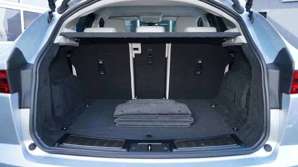 Jaguar E-Pace D200 SE AWD*LEDER BEIGE*20"ALU 02/2022-photo-31