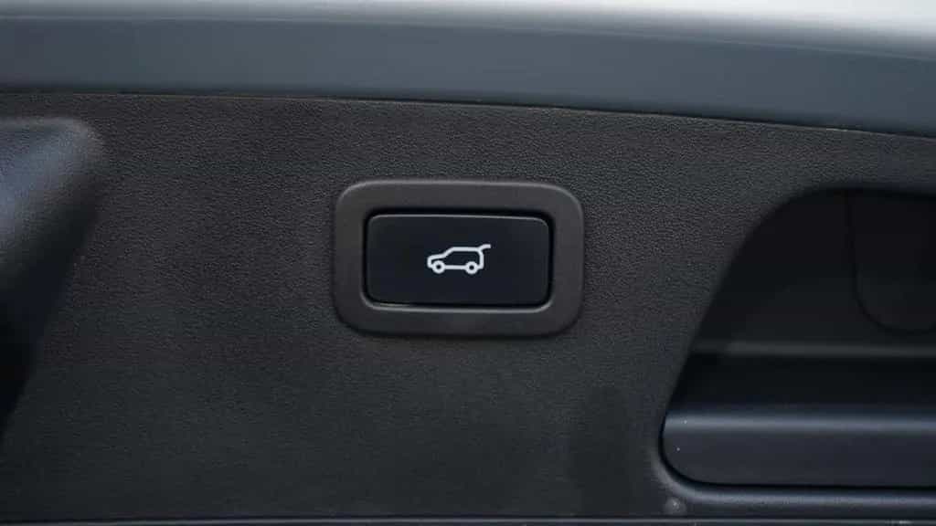 Jaguar E-Pace D200 SE AWD*LEDER BEIGE*20"ALU 02/2022-photo-32