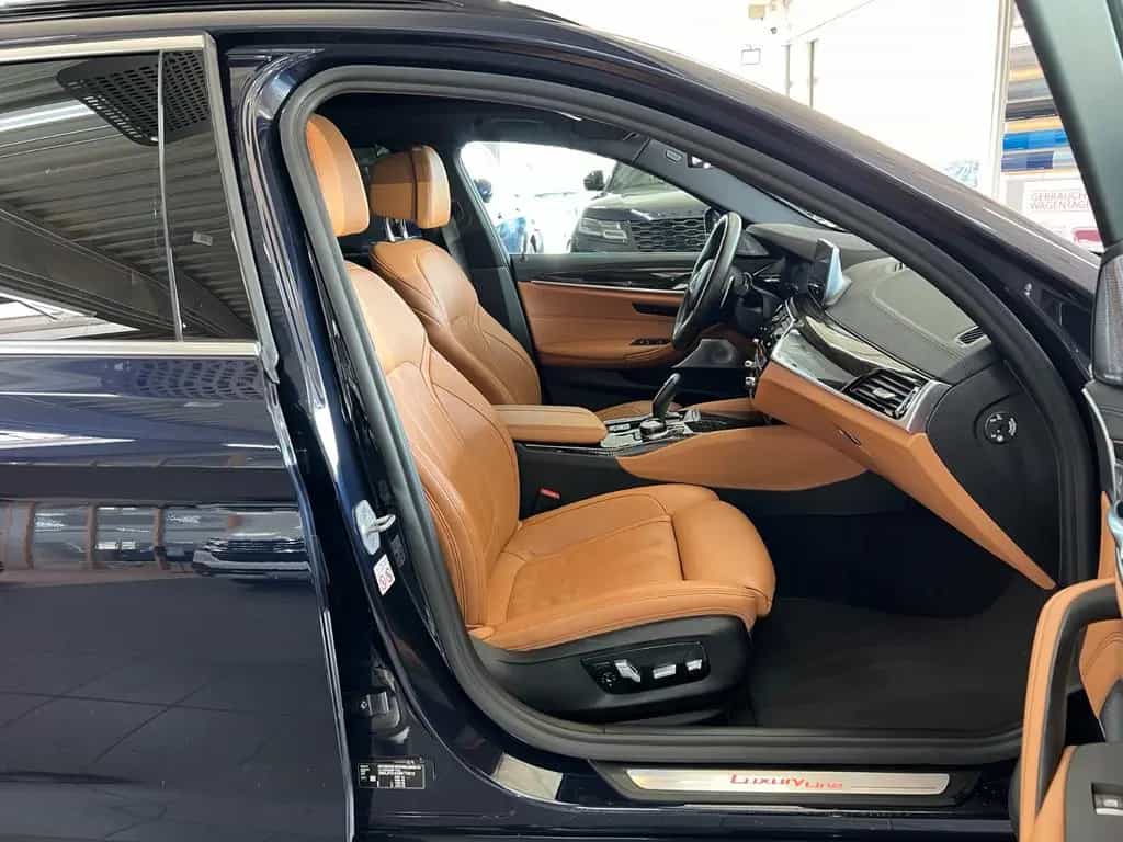 BMW 5 Series 520 d Touring Luxury Line UVP 90.569,00 EURO 12/2018-photo-14