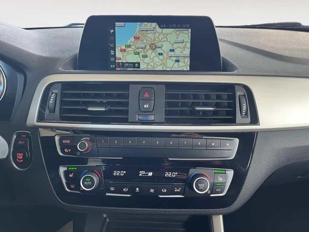 BMW 118 i Lim. 5-trg. Advantage NAVI*PDC*SZHG*LED 02/2019-photo-15
