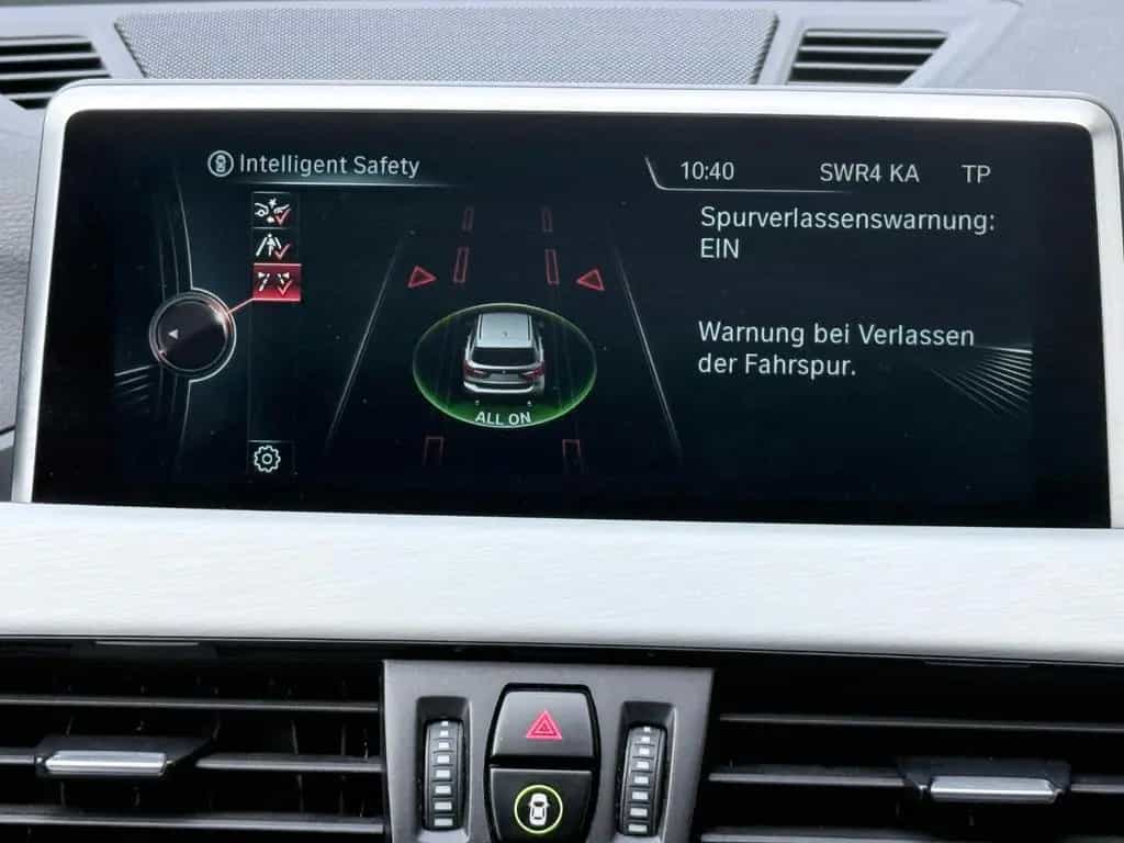 BMW X1 xDrive20d Automatik Leder Navi LED PANO PDC 02/2017-photo-29