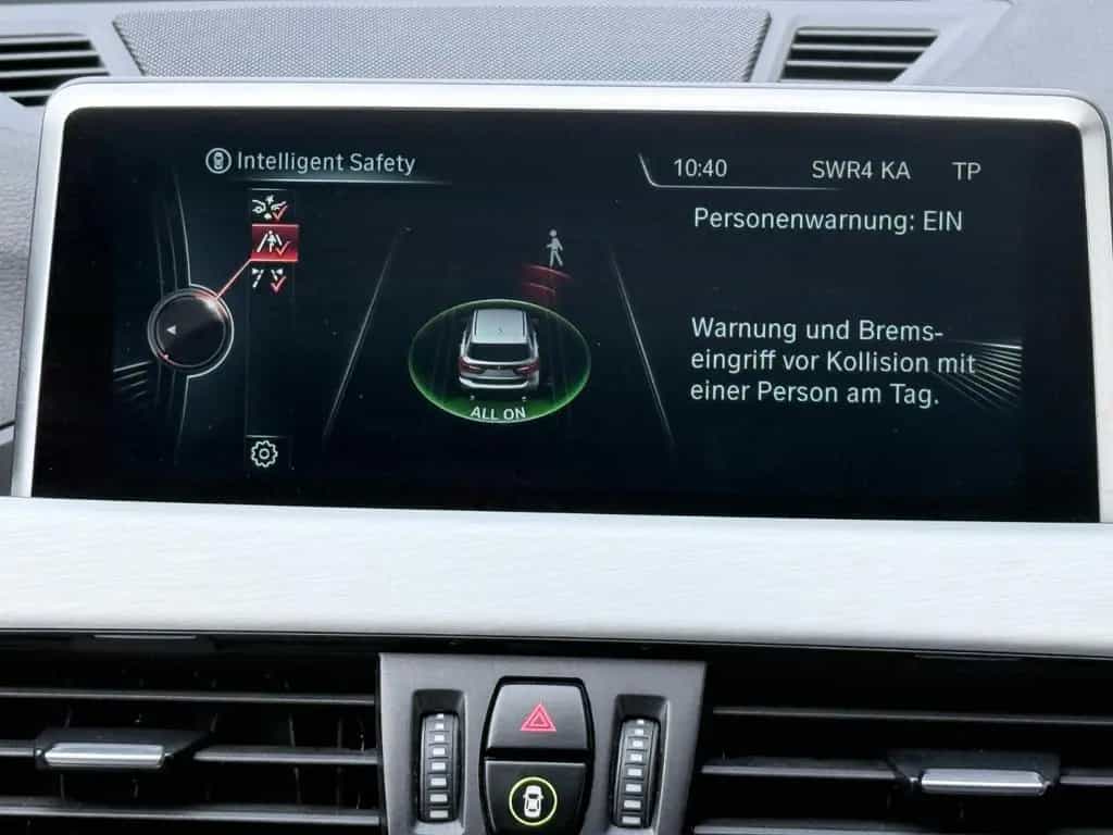 BMW X1 xDrive20d Automatik Leder Navi LED PANO PDC 02/2017-photo-30