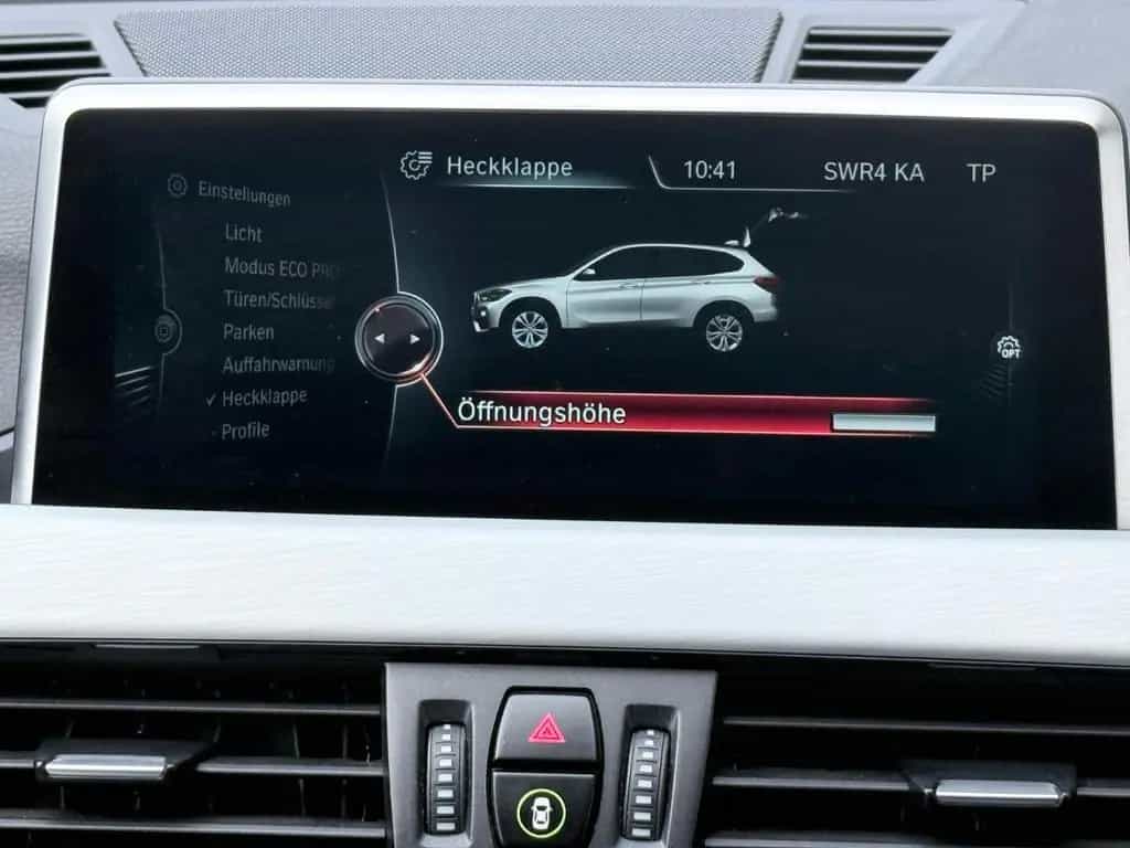 BMW X1 xDrive20d Automatik Leder Navi LED PANO PDC 02/2017-photo-32