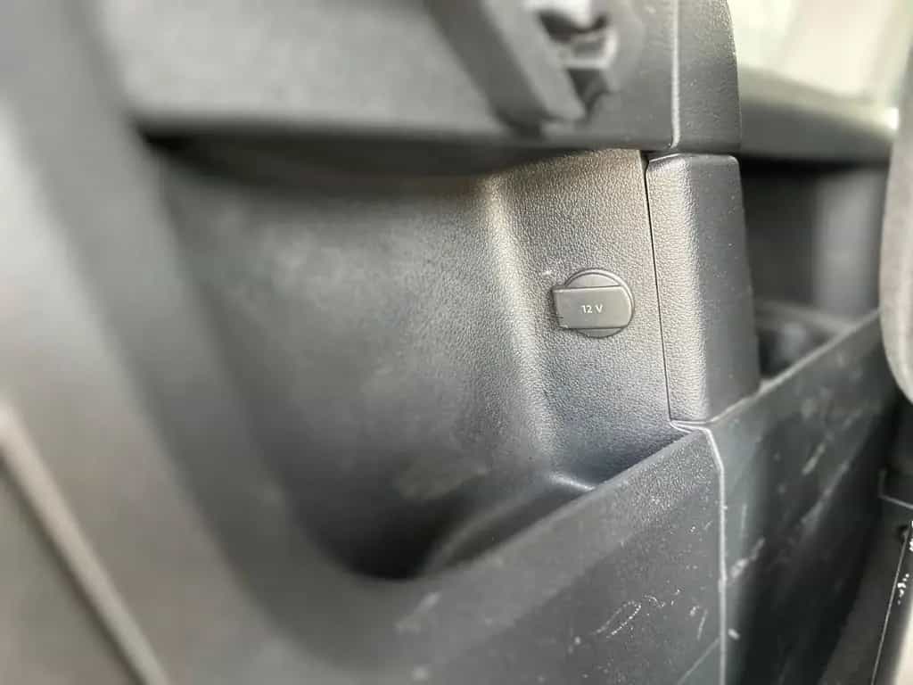 Volkswagen Caddy Maxi BMT 7 SITZER NAVI SHZ AHK 09/2019-photo-16