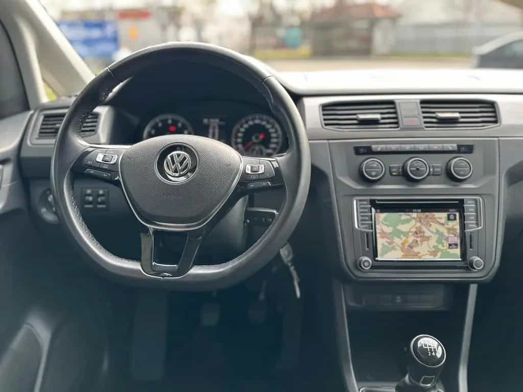 Volkswagen Caddy Maxi BMT 7 SITZER NAVI SHZ AHK 09/2019-photo-25