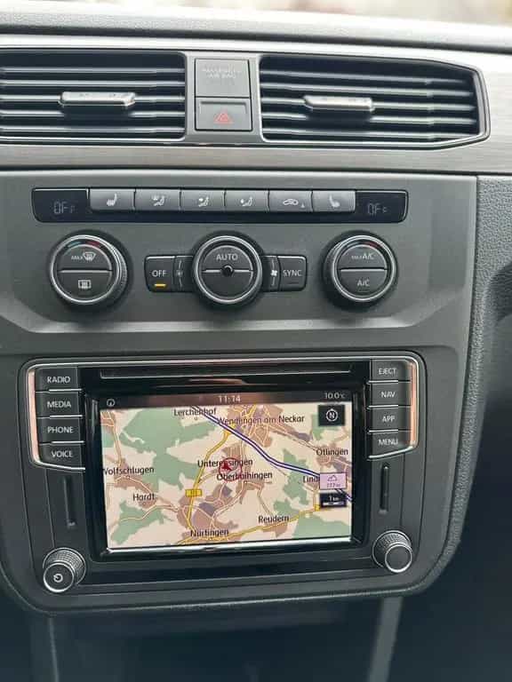 Volkswagen Caddy Maxi BMT 7 SITZER NAVI SHZ AHK 09/2019-photo-29