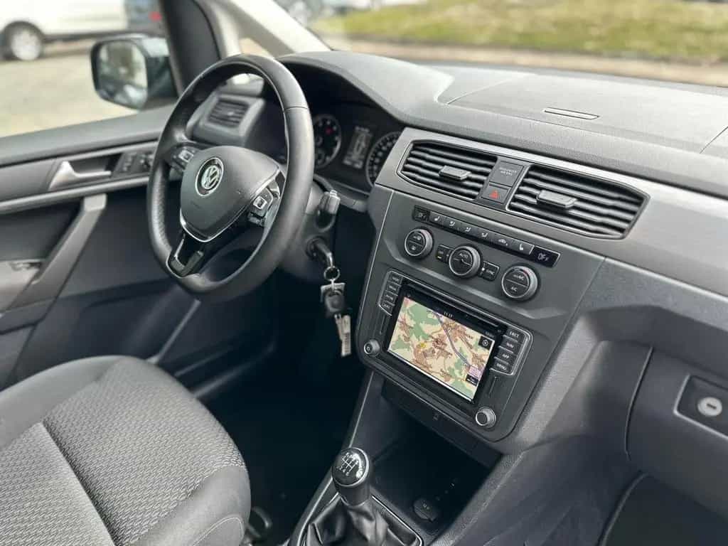 Volkswagen Caddy Maxi BMT 7 SITZER NAVI SHZ AHK 09/2019-photo-38