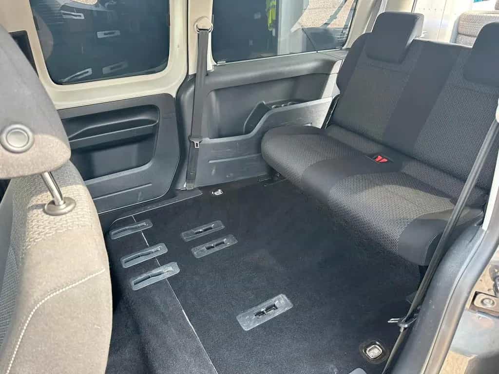 Volkswagen Caddy Maxi BMT 7 SITZER NAVI SHZ AHK 09/2019-photo-42