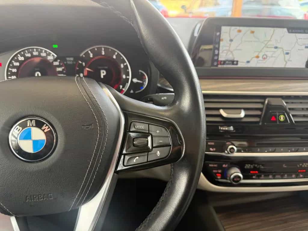 BMW 5 Series 530 i Lim. |LED|LEDER|HUD|PDC|KLIMA|NAVI|HiFi| 10/2017-photo-21