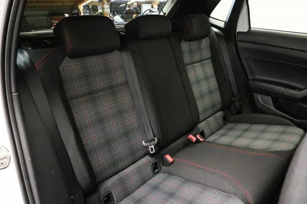 Volkswagen Polo 2.0 TSI DSG GTI*IQ.LIGHT*PANO*KAMERA*PDC*SH 02/2024-photo-23