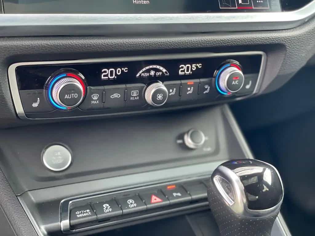 Audi Q3 40 TFSI *quattro* S line plus*RFK*AHK*Pano* 05/2019-photo-18