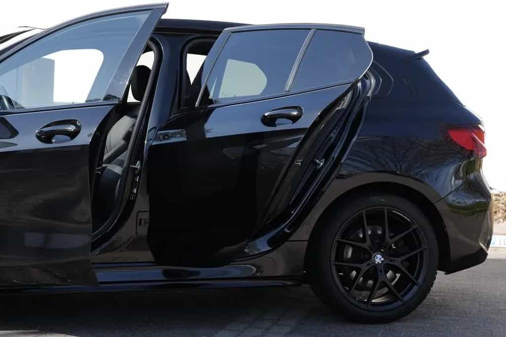 BMW 1 Series 120i M + BLACK SAPPHIRE + 2. Hand 06/2021-photo-20