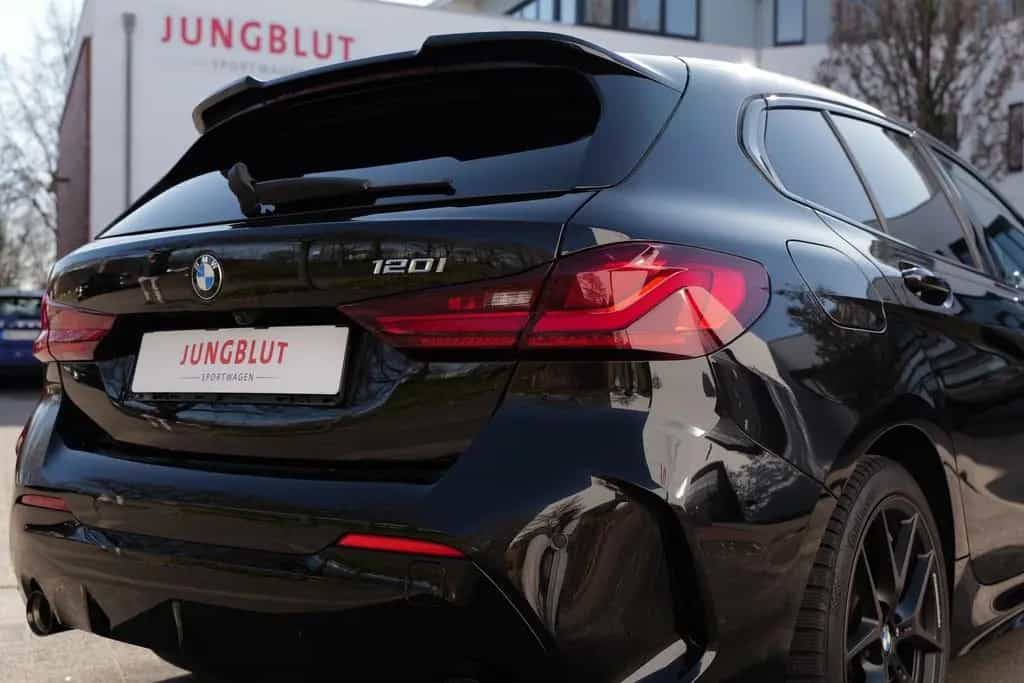 BMW 1 Series 120i M + BLACK SAPPHIRE + 2. Hand 06/2021-photo-6