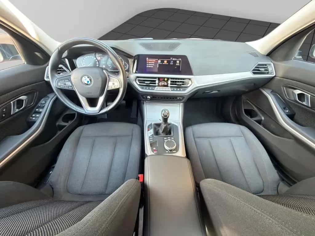BMW 318 d Advantage DAB+ NAVI TEMP CARPLAY SHZ PDC 08/2020-photo-18