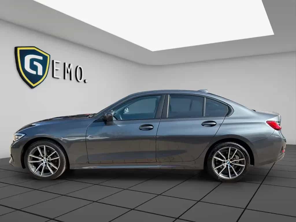 BMW 318 d Advantage DAB+ NAVI TEMP CARPLAY SHZ PDC 08/2020-photo-4