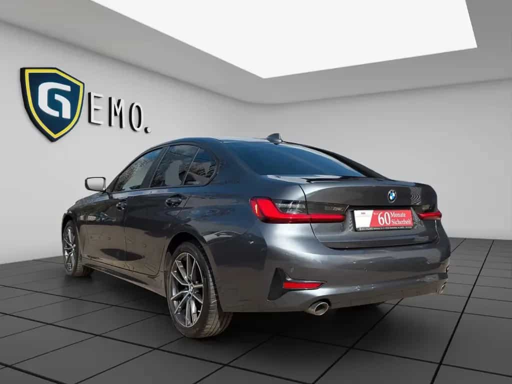 BMW 318 d Advantage DAB+ NAVI TEMP CARPLAY SHZ PDC 08/2020-photo-5