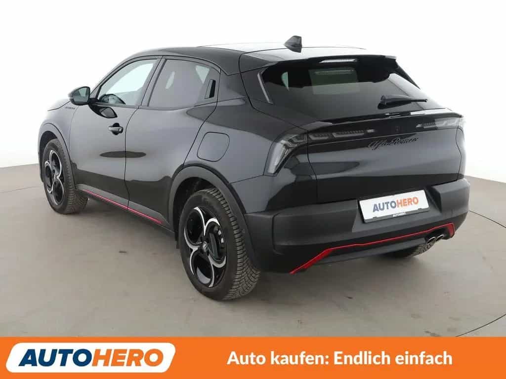 Alfa Romeo Junior 1.2 VGT Speciale Aut.*NAVI*ACC*CAM*SHZ* 11/2024-photo-3