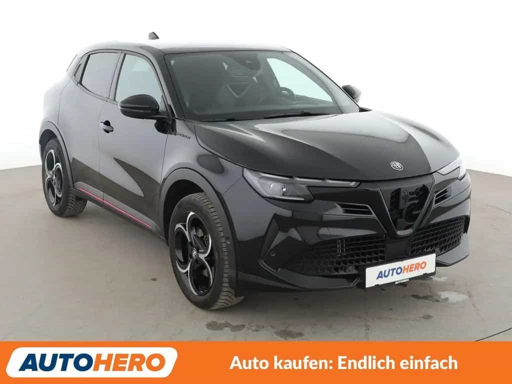 Alfa Romeo Junior 1.2 VGT Speciale Aut.*NAVI*ACC*CAM*SHZ* 11/2024-photo-7