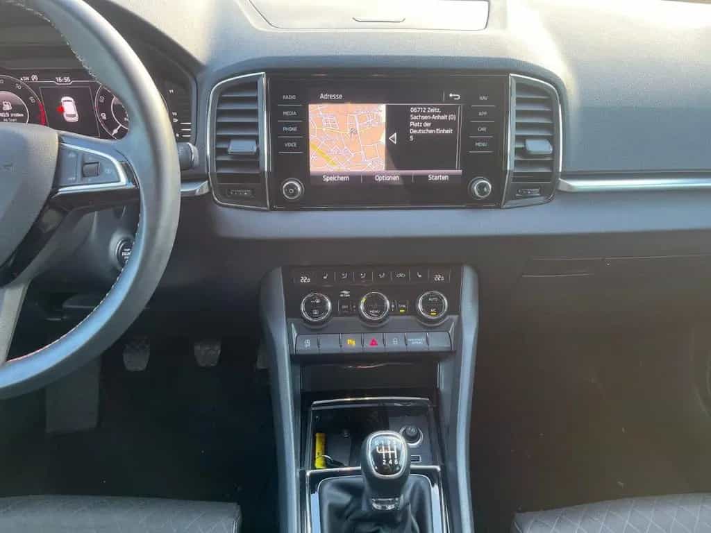 Skoda Karoq 1.5 TSI NAVI LED PDC SHZ LkHz Keyless-Entr 08/2019-photo-14
