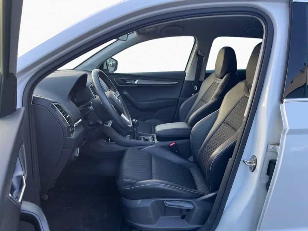 Skoda Karoq 1.5 TSI NAVI LED PDC SHZ LkHz Keyless-Entr 08/2019-photo-9