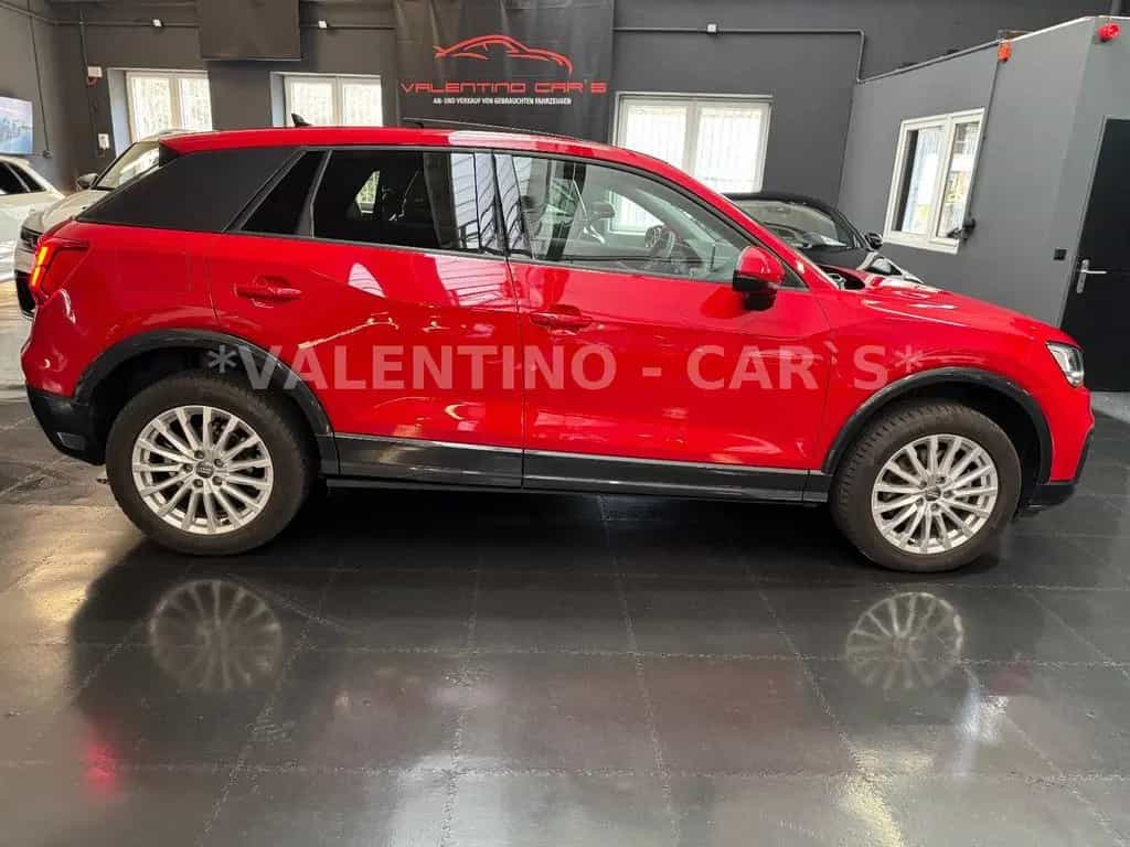 Audi Q2 35 TDI Virtual/S-Tron/Pano/Standhzg/Apple/Kam 10/2020-photo-4