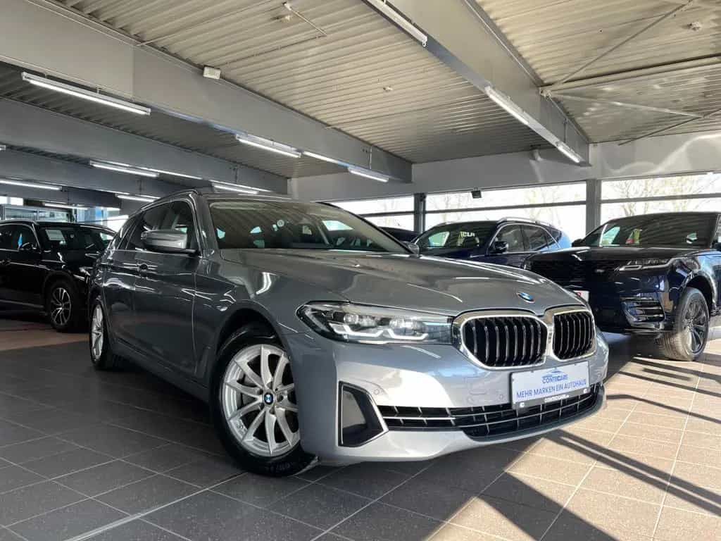 BMW 5 Series 520d xDrive Touring AHK+STANDHEIZUNG+PARK PAKET 11/2023-photo-0