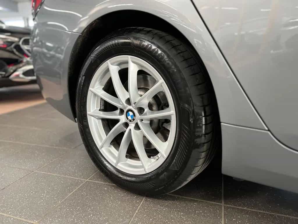 BMW 5 Series 520d xDrive Touring AHK+STANDHEIZUNG+PARK PAKET 11/2023-photo-15