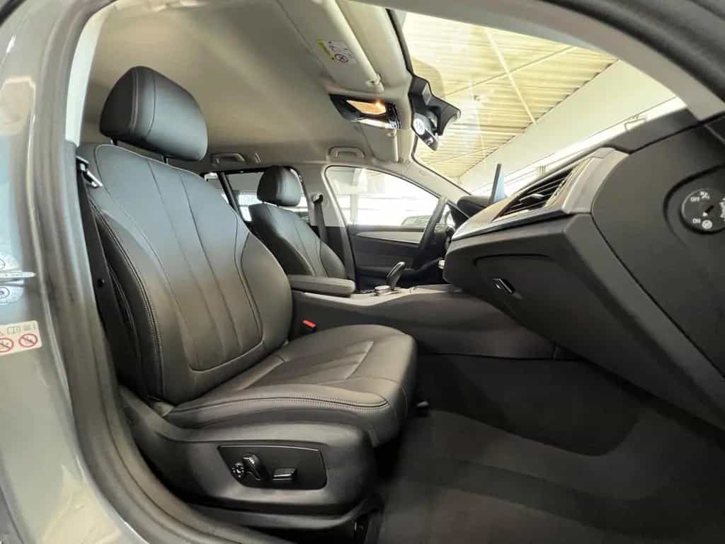BMW 5 Series 520d xDrive Touring AHK+STANDHEIZUNG+PARK PAKET 11/2023-photo-17