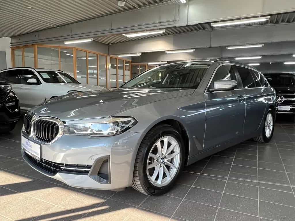 BMW 5 Series 520d xDrive Touring AHK+STANDHEIZUNG+PARK PAKET 11/2023-photo-3
