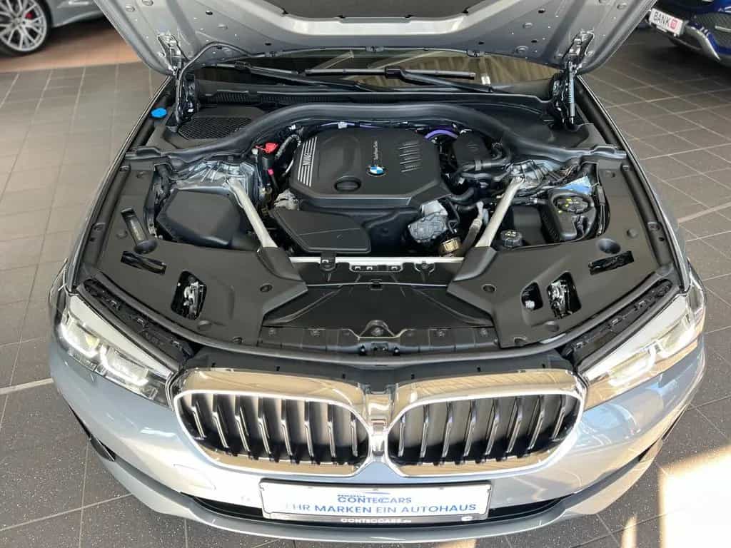 BMW 5 Series 520d xDrive Touring AHK+STANDHEIZUNG+PARK PAKET 11/2023-photo-5