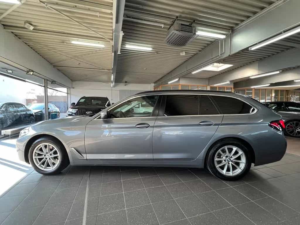 BMW 5 Series 520d xDrive Touring AHK+STANDHEIZUNG+PARK PAKET 11/2023-photo-8