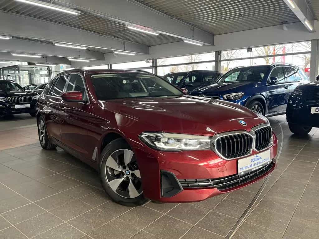 BMW 5 Series 520d xD Touring AHK+Business+DA+Park+StandHZ 11/2023-photo-0