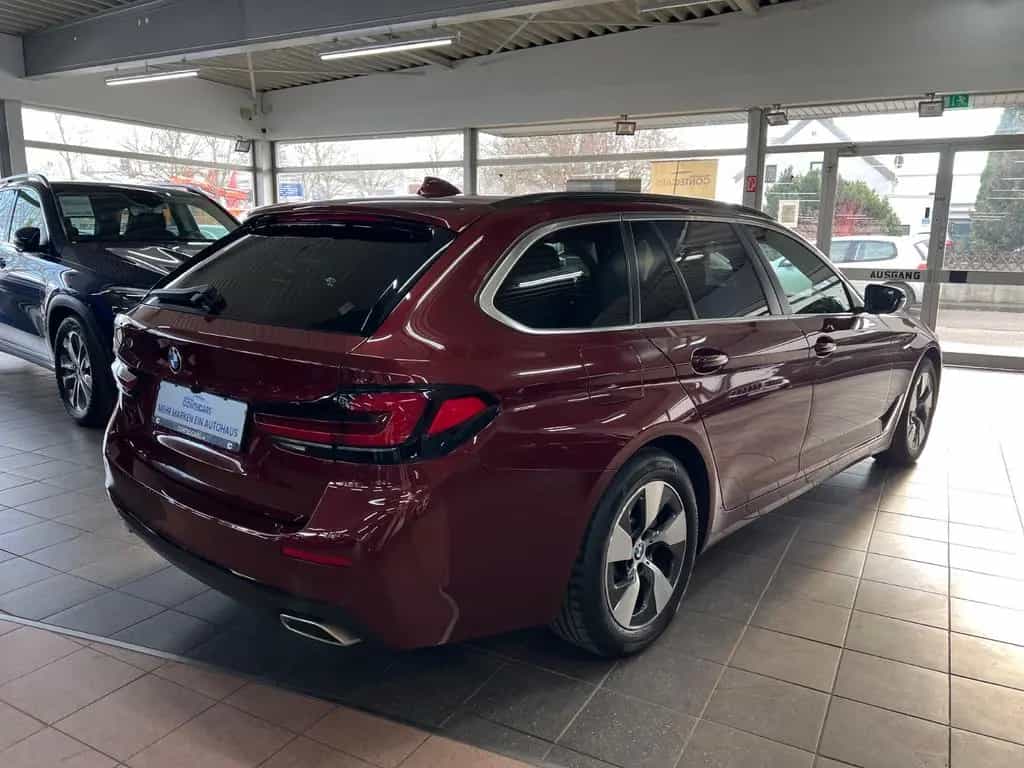 BMW 5 Series 520d xD Touring AHK+Business+DA+Park+StandHZ 11/2023-photo-10