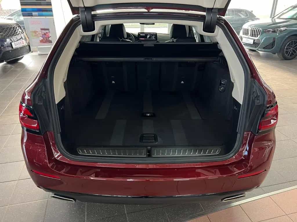 BMW 5 Series 520d xD Touring AHK+Business+DA+Park+StandHZ 11/2023-photo-12