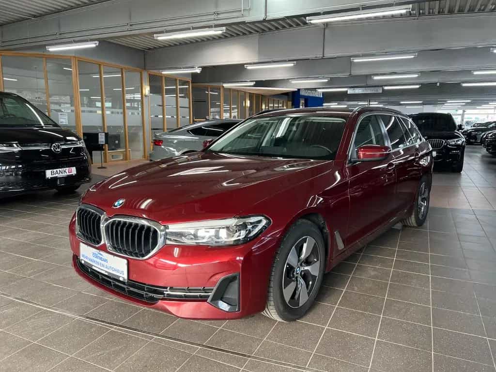 BMW 5 Series 520d xD Touring AHK+Business+DA+Park+StandHZ 11/2023-photo-4