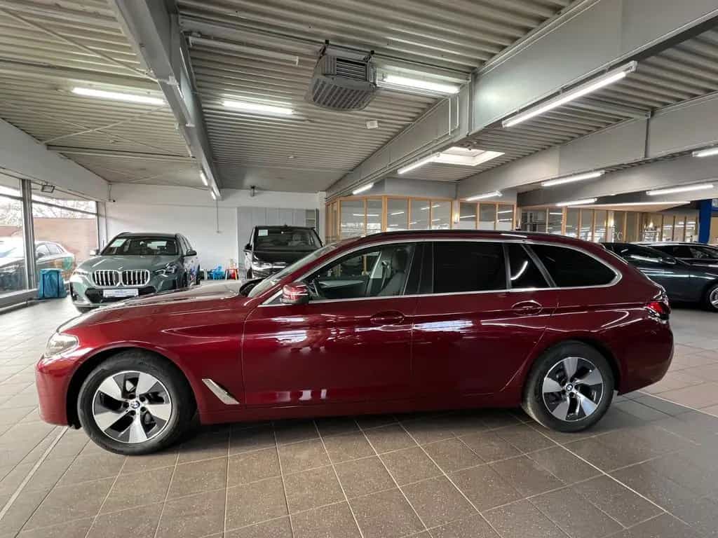 BMW 5 Series 520d xD Touring AHK+Business+DA+Park+StandHZ 11/2023-photo-5