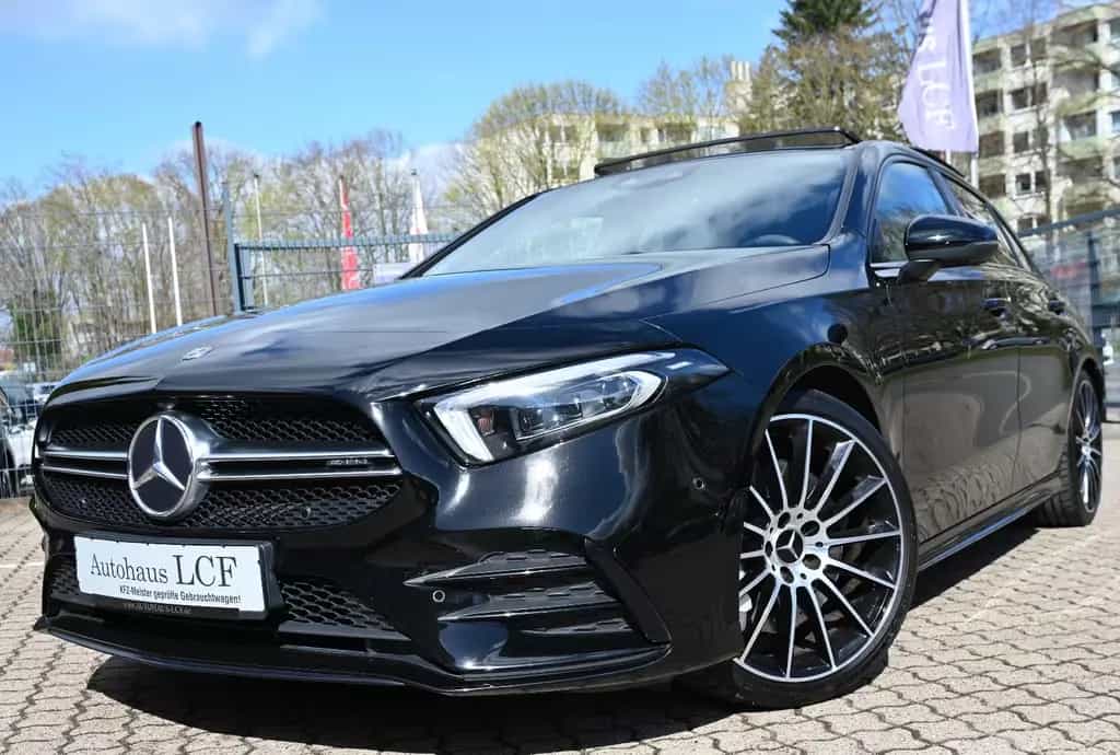 Mercedes-Benz A-Class 35 AMG 4Matic Pano*Night*Navi *360° *Burmester 10/2019-photo-0