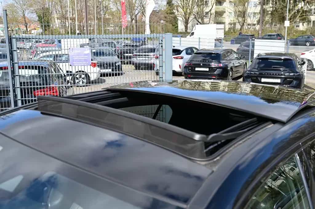 Mercedes-Benz A-Class 35 AMG 4Matic Pano*Night*Navi *360° *Burmester 10/2019-photo-1