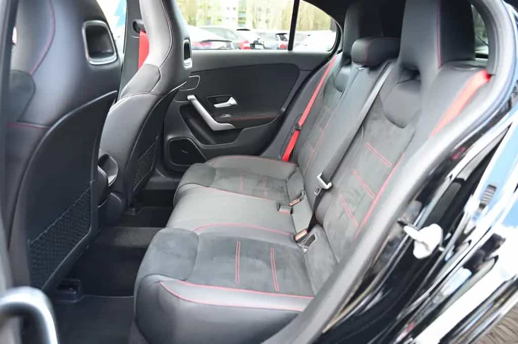 Mercedes-Benz A-Class 35 AMG 4Matic Pano*Night*Navi *360° *Burmester 10/2019-photo-11