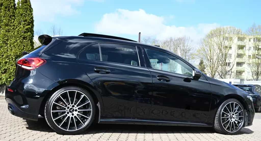 Mercedes-Benz A-Class 35 AMG 4Matic Pano*Night*Navi *360° *Burmester 10/2019-photo-5
