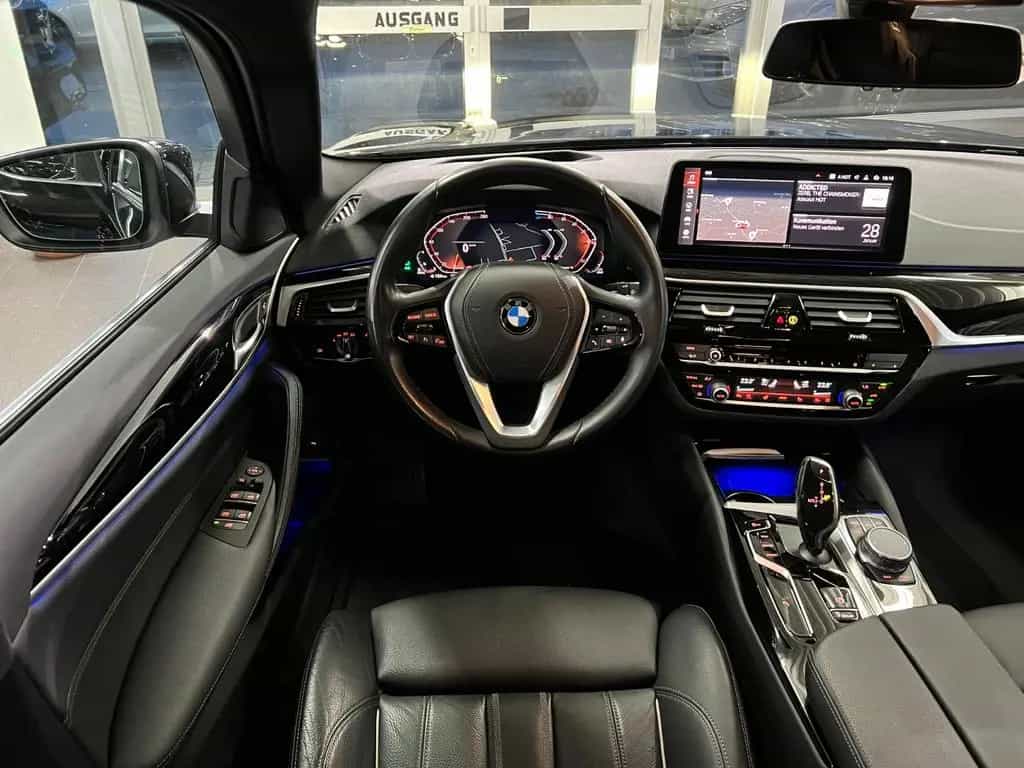 BMW 5 Series 520 d Touring AMB+HuD+Park Assist+Standheizung 06/2023-photo-14